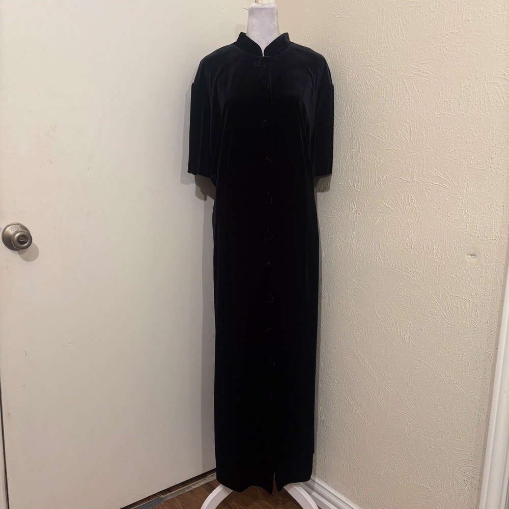 Black Velvet Button Front Maxi Dress Mandarin Collar Short Sleeve Sz 22 Vtg 90s